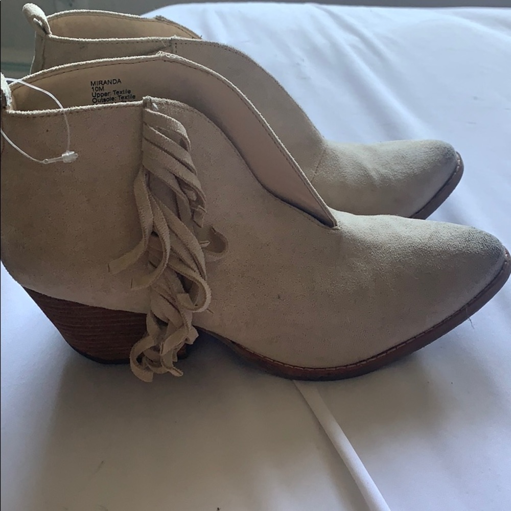 Fringe boots